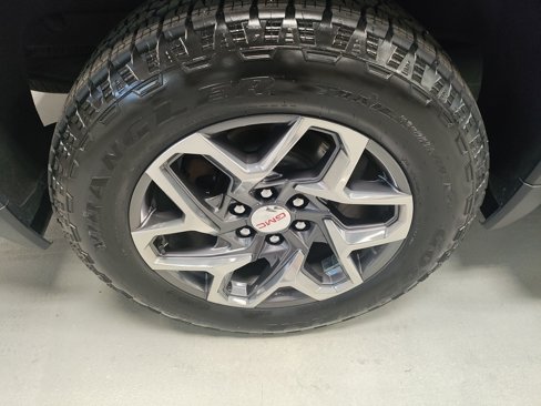 Certified 2022 GMC Sierra 1500 SLT w/ SLT Convenience Package image 3