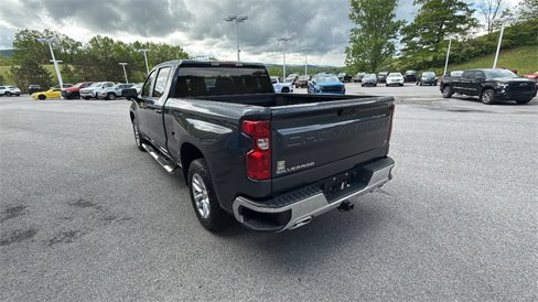 Used 2022 Chevrolet Silverado 1500 LT w/ Z71 Off-Road Package image 6