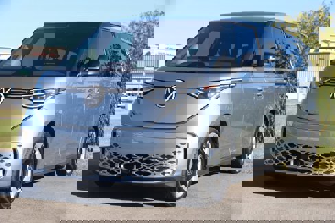 Used 2025 Volkswagen ID. Buzz Pro S image 5