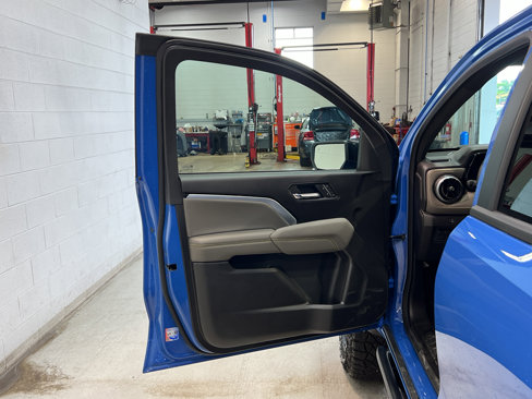 New 2025 Chevrolet Colorado ZR2 w/ Technology Package image 9