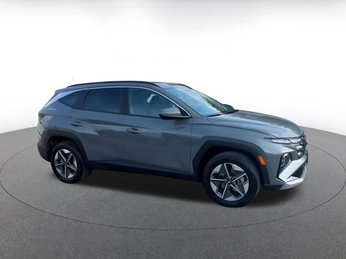 Used 2025 Hyundai Tucson SEL image 2