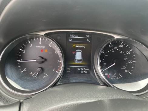 Used 2014 Nissan Rogue SV w/ SV Premium Package image 15