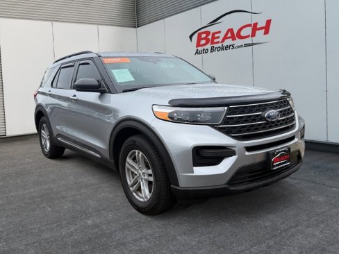 Used 2024 Ford Explorer XLT image 9
