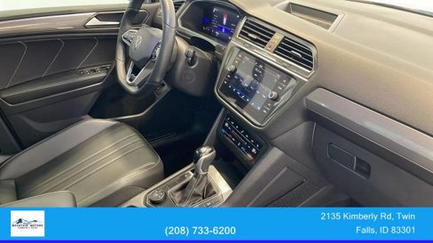 Used 2022 Volkswagen Tiguan SE R-Line image 37