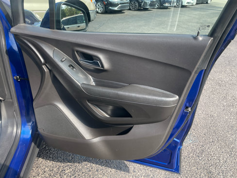 Used 2017 Chevrolet Trax LS image 31