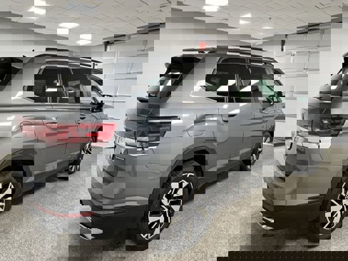 Used 2024 Volkswagen Atlas SE image 13