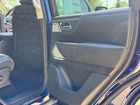 New 2025 INFINITI QX80 Sensory image 27
