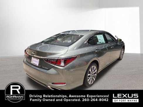 New 2025 Lexus ES 350 w/ Premium Package image 7