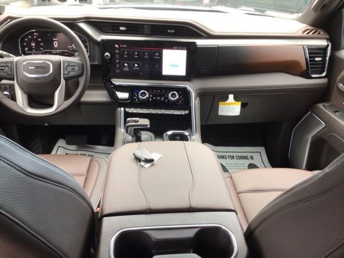 New 2025 GMC Sierra 1500 Denali w/ Denali Reserve Package image 25