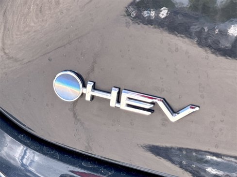 Used 2025 Toyota Camry LE image 9