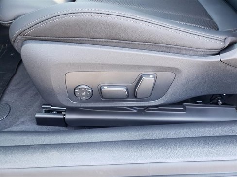 New 2026 BMW 440i xDrive Coupe w/ Parking Assistance Package image 16