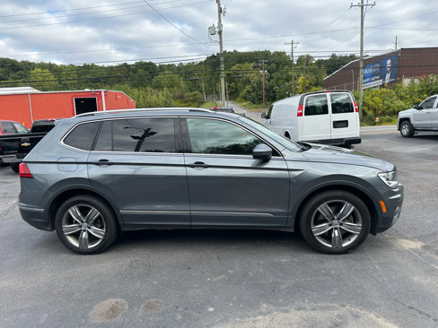 Used 2021 Volkswagen Tiguan SEL w/ 3rd Row Seat Package image 4