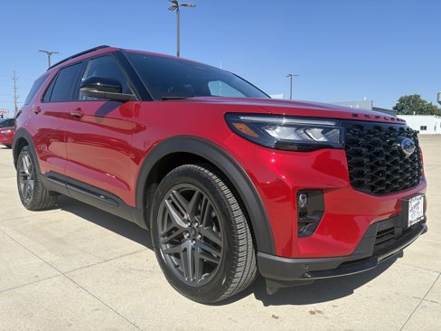 New 2025 Ford Explorer ST image 3