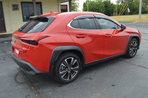 Used 2019 Lexus UX 200 image 8