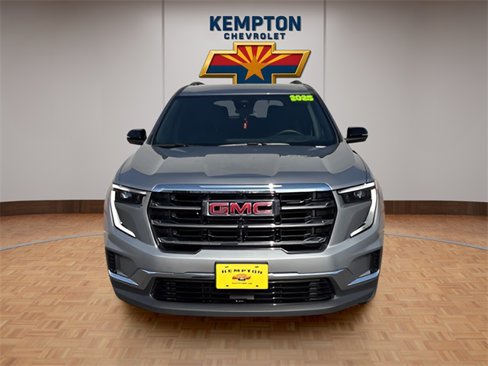 Used 2025 GMC Acadia Elevation image 1