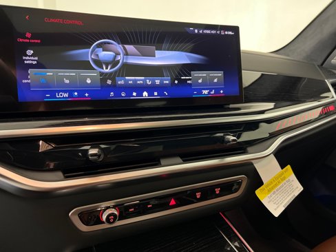 New 2026 BMW X7 M60i image 30