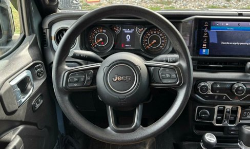 Used 2024 Jeep Gladiator Sport image 36