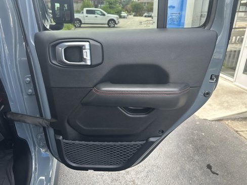Used 2024 Jeep Wrangler Unlimited Rubicon 392 image 14