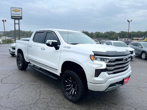 Used 2024 Chevrolet Silverado 1500 High Country w/ High Country Premium Package image 1