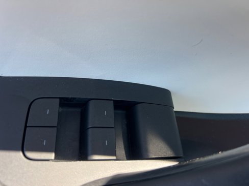 Used 2021 Tesla Model Y Long Range image 26