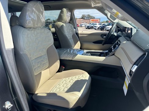 New 2026 Nissan Armada Platinum image 12