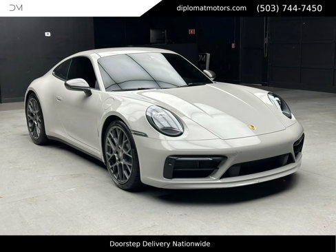 Used 2024 Porsche 911 Carrera T w/ Sportdesign Package image 10