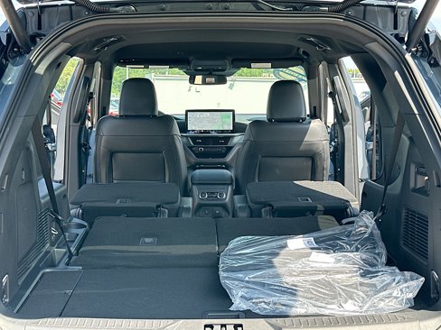 New 2025 Ford Explorer ST image 7