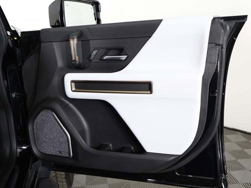 Used 2025 GMC Hummer EV 3X image 28