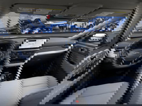 New 2025 Ford Explorer Platinum image 9