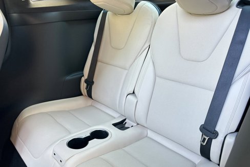Used 2022 Tesla Model X image 16