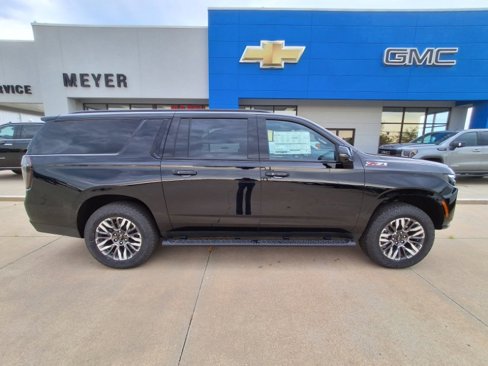 New 2025 Chevrolet Suburban Z71 w/ Z71 Off-Road Package image 1