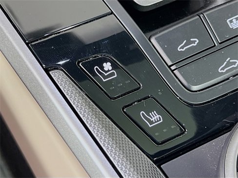 Used 2025 Porsche 911 Carrera image 23