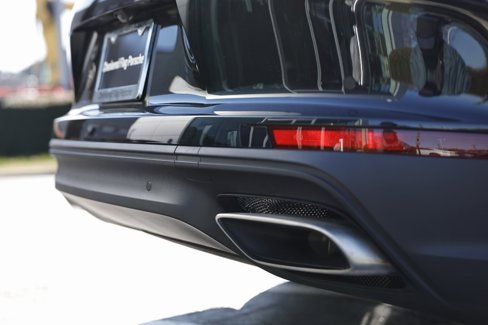 New 2025 Porsche Panamera 4 image 15
