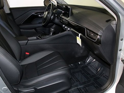 Certified 2025 Acura ADX FWD image 33