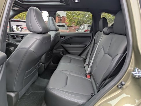 Certified 2025 Subaru Forester Limited image 29