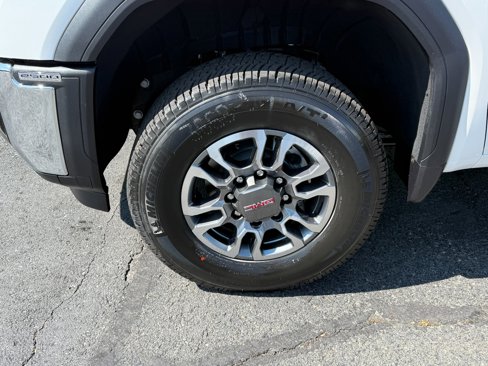 New 2025 GMC Sierra 2500 SLT w/ SLT Convenience Package image 9
