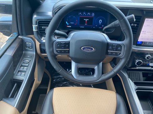 New 2025 Ford F250 Lariat w/ Chrome Package image 8