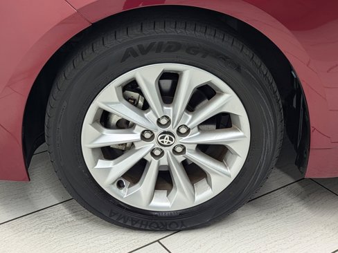 Used 2022 Toyota Corolla LE w/ LE Convenience Package image 9