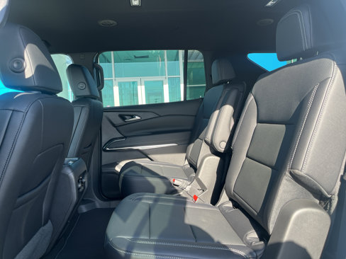New 2026 Chevrolet Traverse LT image 13