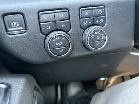 New 2025 Chevrolet Silverado 1500 LTZ image 25