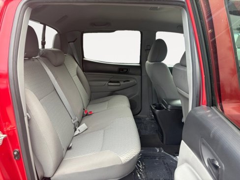 Used 2015 Toyota Tacoma 4x4 Double Cab image 8