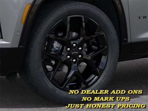 New 2026 Chevrolet Traverse RS w/ LPO, Floor Liner Package image 9