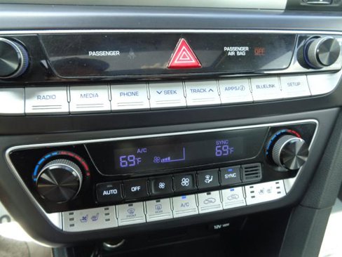 Used 2018 Hyundai Sonata Limited image 33