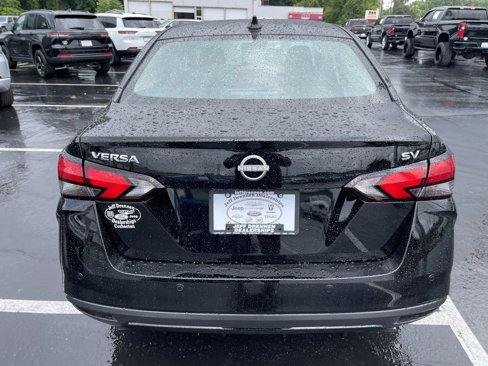 Used 2024 Nissan Versa SV image 6