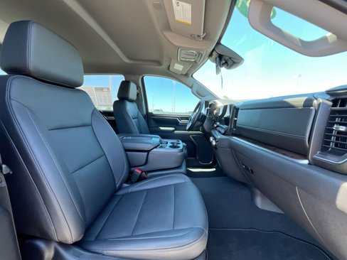 Used 2023 GMC Sierra 1500 SLT w/ X31 Off-Road Package image 26