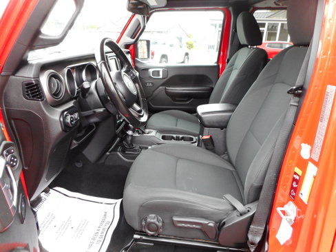 Used 2020 Jeep Gladiator Sport w/ Quick Order Package 24S image 12