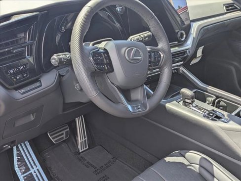 New 2026 Lexus TX 500h AWD image 3