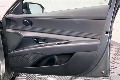Used 2025 Hyundai Elantra Sport image 20