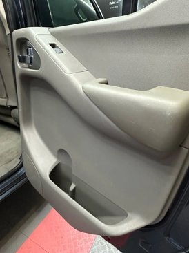 Used 2018 Nissan Frontier SV image 33