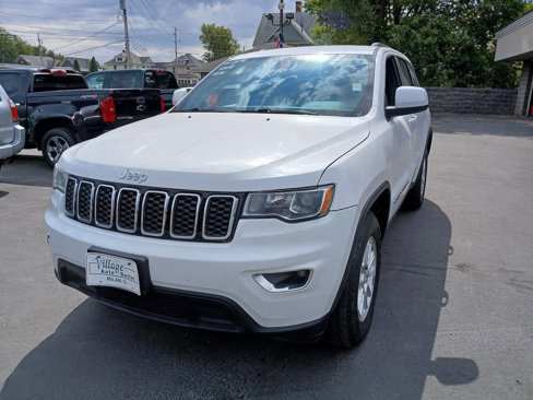 Used 2018 Jeep Grand Cherokee Laredo image 9